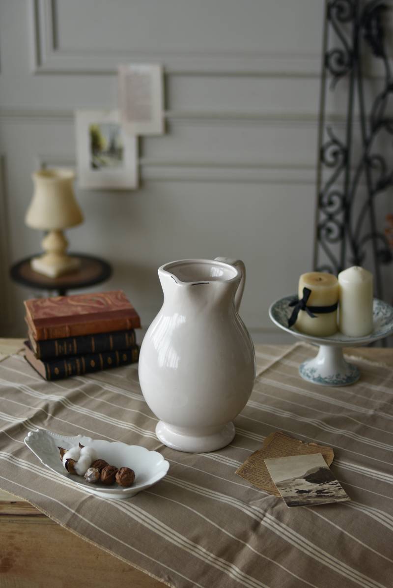 ピシェ.White フランスアンティーク雑貨 フラワーベース 花器