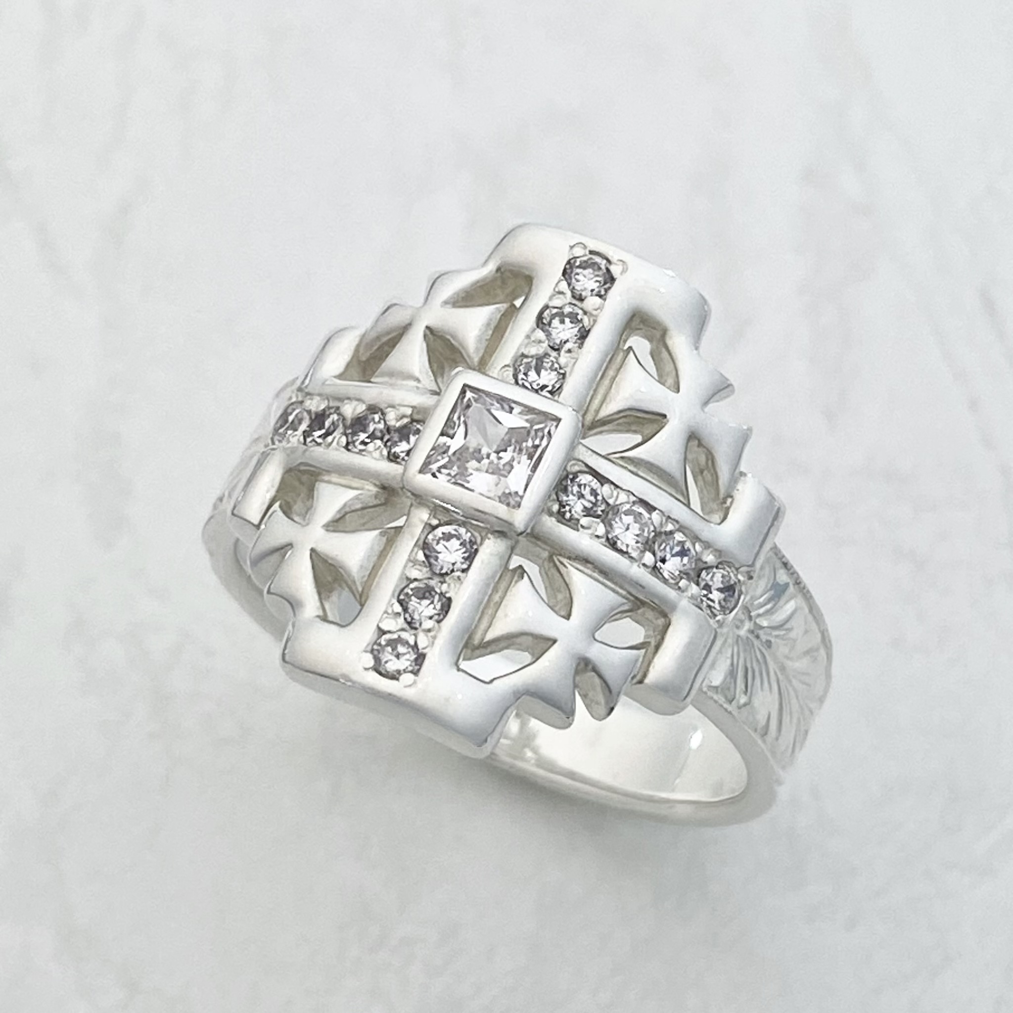 MALTESE CROSS RING / Silver / Zirconia RING（リング） Loree Rodkin