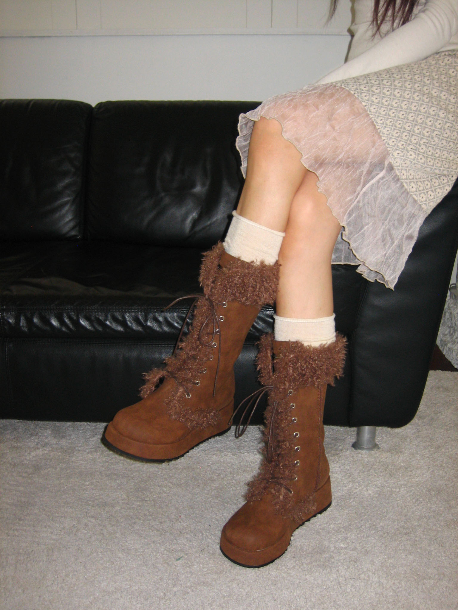 Puffy Fur Boots (Brown) - LOULOUSEOUL