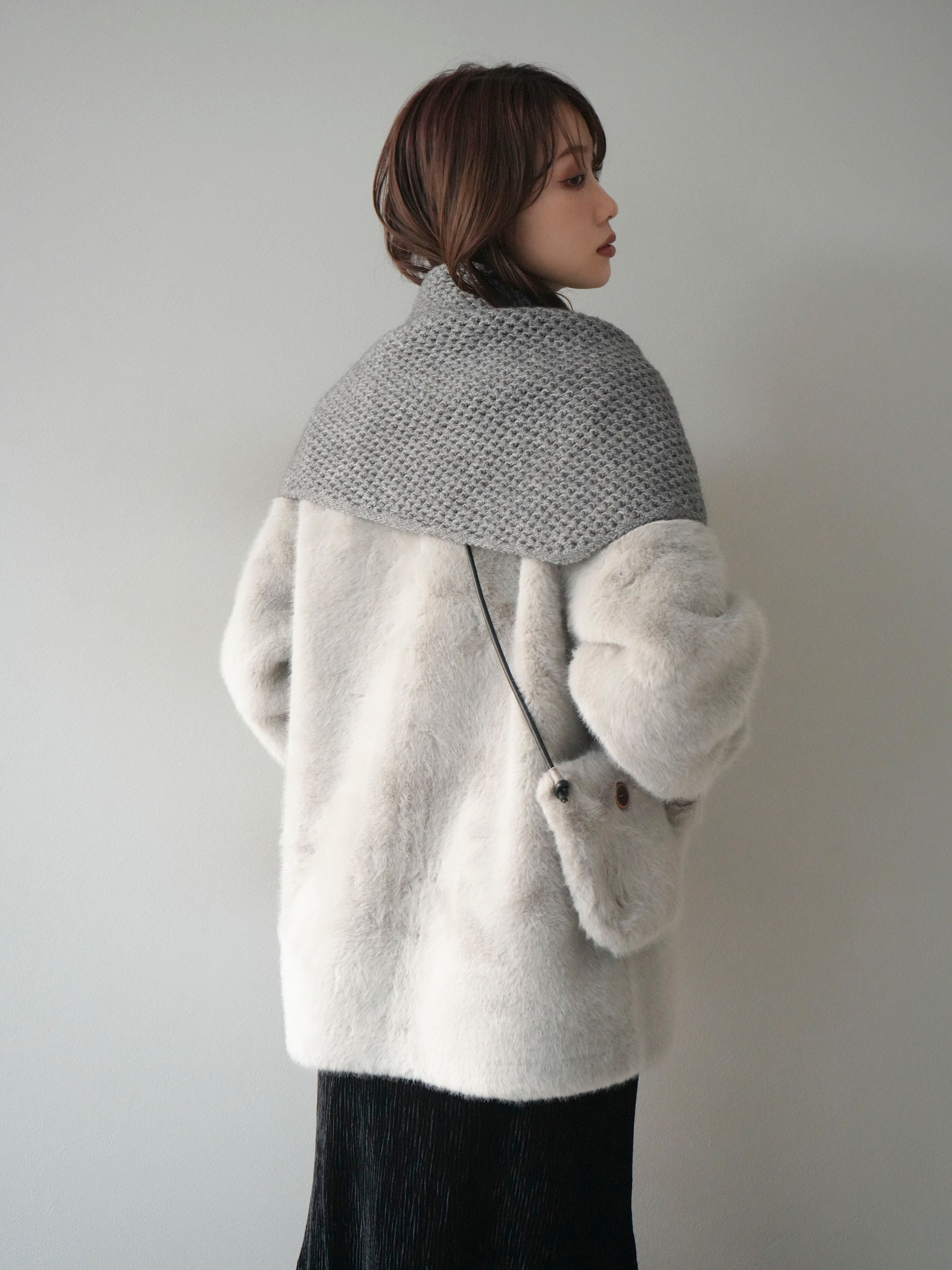 予約]バッグ付エコファーノーカラーコート/gray – Lumier