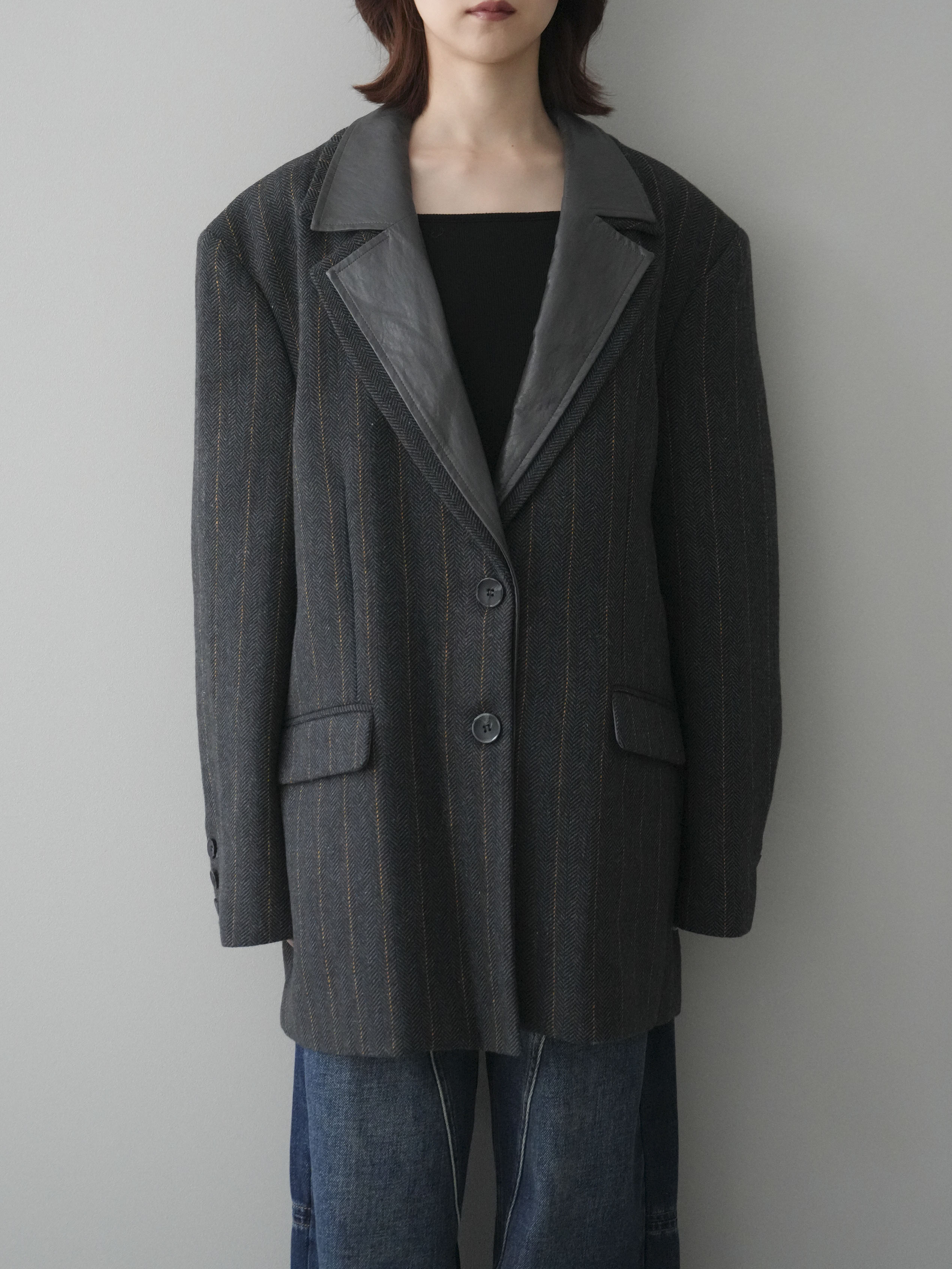 予約]レイヤードデザインツイードテーラードジャケット/charcoal – Lumier