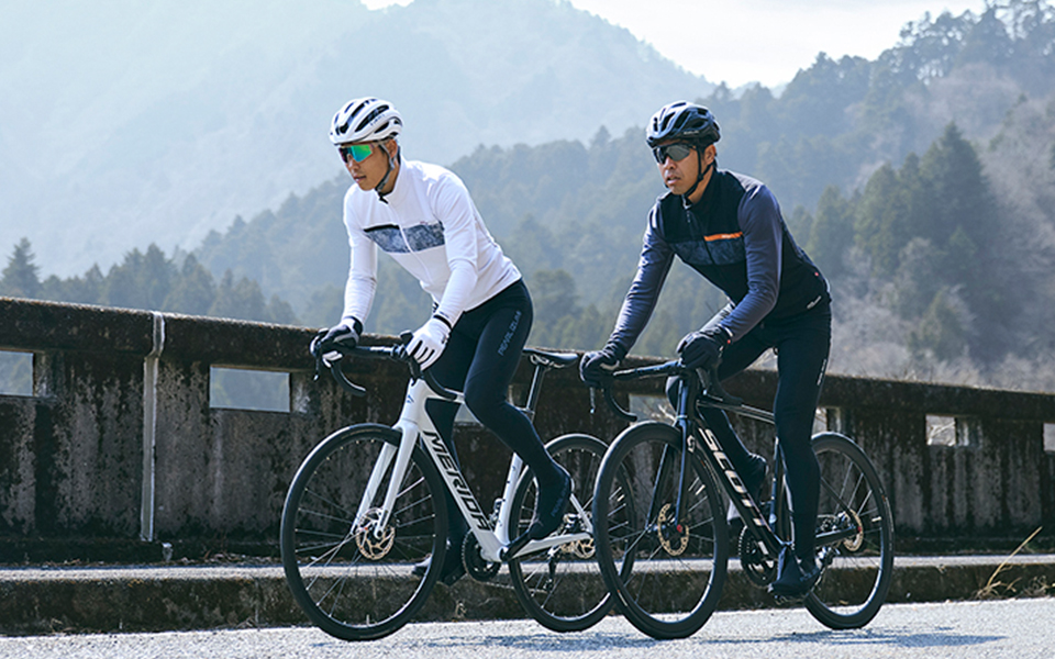 軽量・撥水機能を追加したパールイズミの「ウィンドブレーク