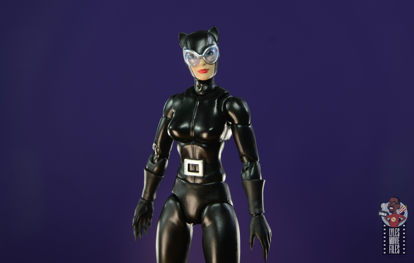 MAFEX Batman: Hush - Catwoman review - Lyles Movie Files