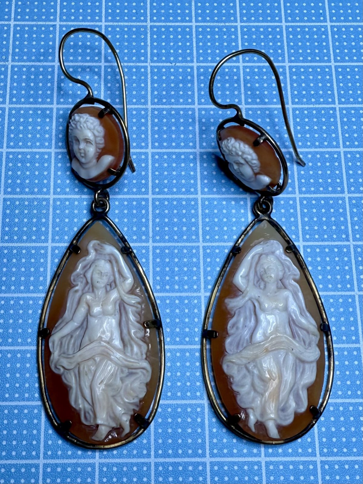 大きくえ素敵なシェルカメオピアス1880年イギリス - アンティーク