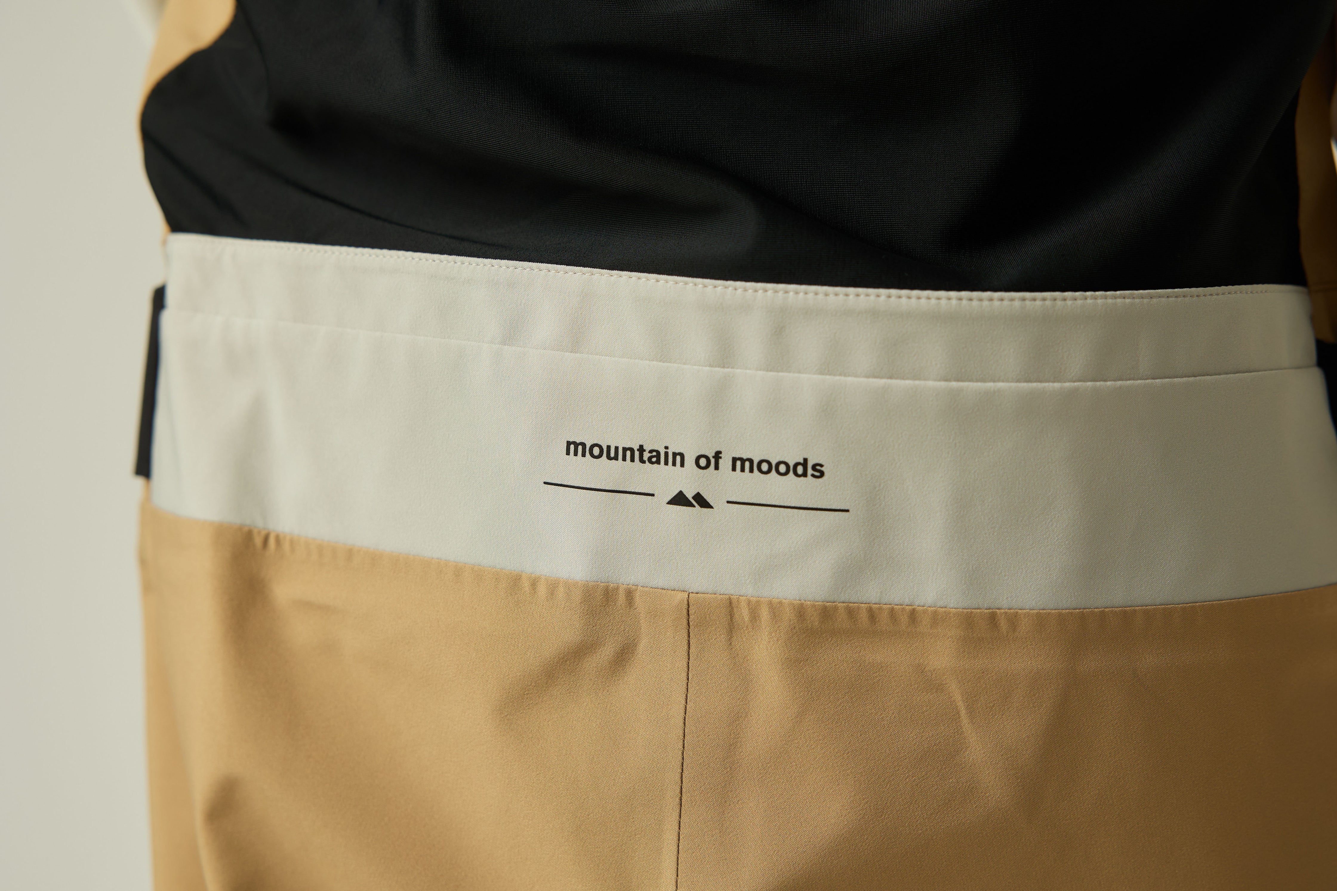 MM4510-PT01 – mountain of moods