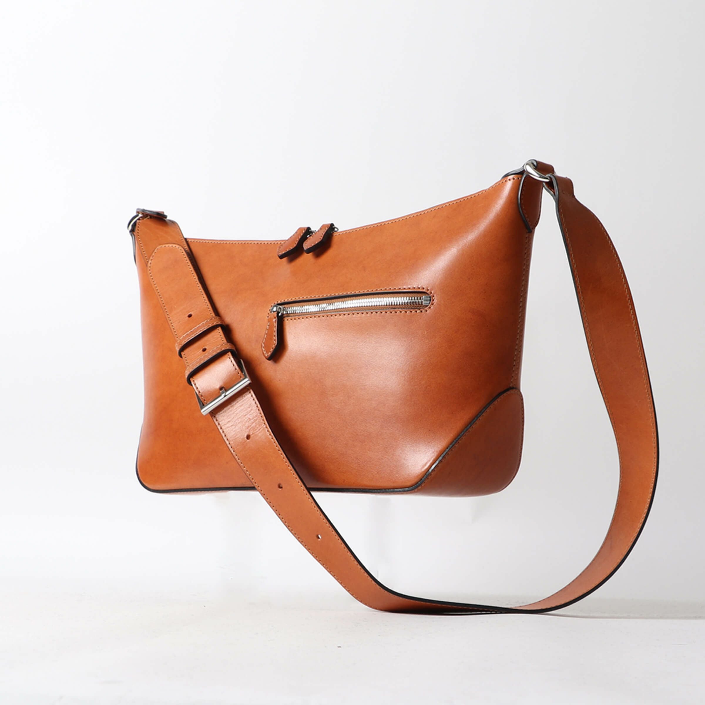 000000000175-01.jpg?size=l&w=