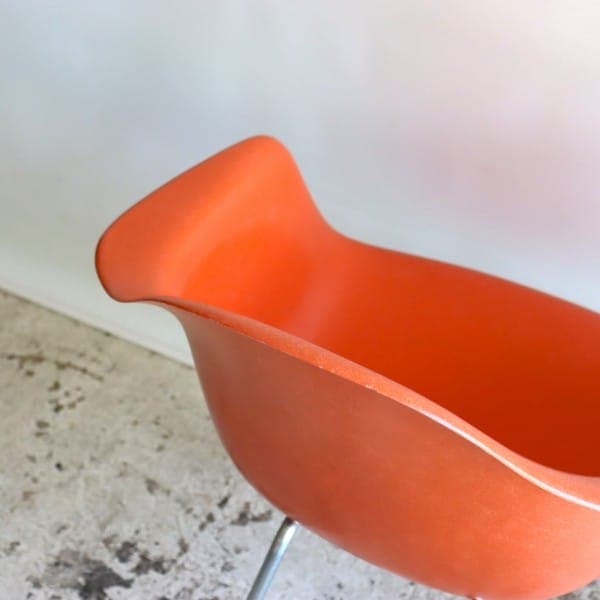 ハーマンミラー社製アームシェルチェア(オレンジFRP) | イームズチェア