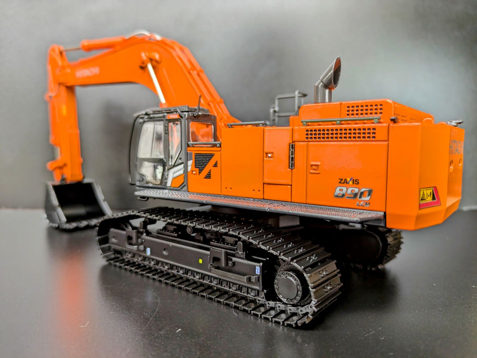 HITACHI ZX890LCH-7 EXCAVATOR | ショベル | Replica-model.com
