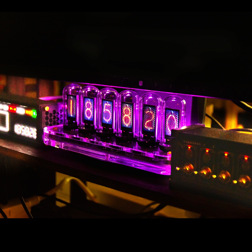 PYZONE : ニキシー管風置時計「Cyber punClock ghost」 | 【公式