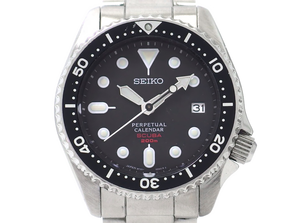 セイコー ダイバー SCUBA 200m 8F35-00A0 パーペチュアルカレンダー