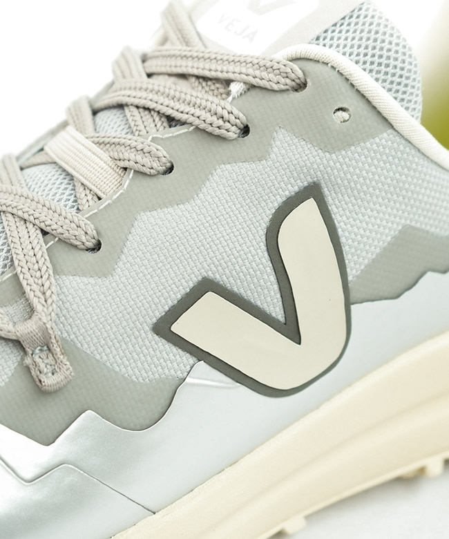 SALE 50%OFF】[VJFT230588]VEJA(ヴェジャ) FITZ ROY LIGHT TREK-SHELL