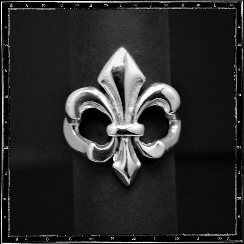 FLEUR DE LYS RING - FLAT TOP | クレイジーピッグ公式オンライン