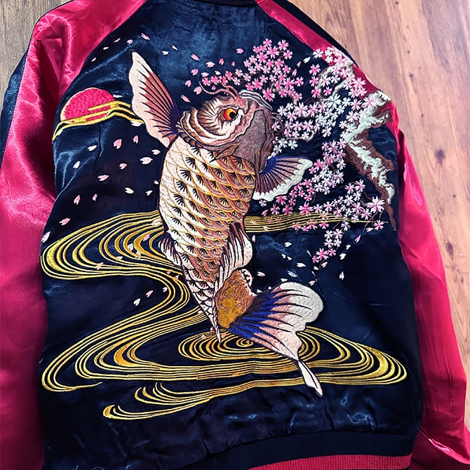 XLサイズ]桜と鬼鯉柄刺繍リバーシブルスカジャン｜和柄｜横須賀