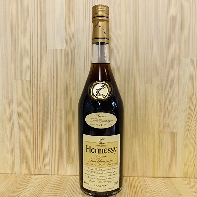 ヘネシーVSOP 700ML (正規品)｜amitywine(アミティワイン