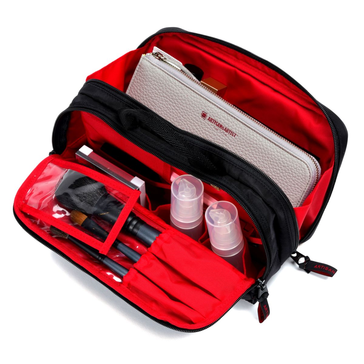 大きめサイズのスロープシェイプ・ポーチ シンプル＆ベーシック 4WP