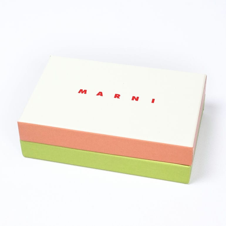マルニ MARNI カードケース 名刺入れ サフィアーノレザー タルク