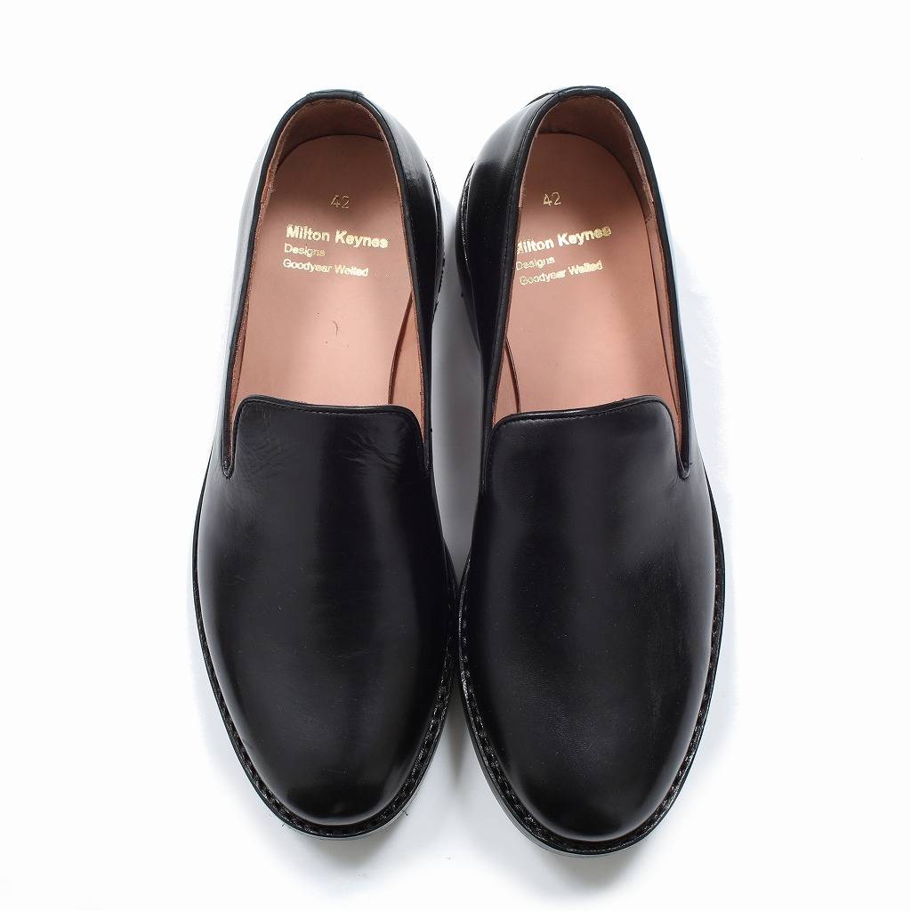 Milton Keynes ミルトンキーンズ レザーフラットシューズ ラバーソール