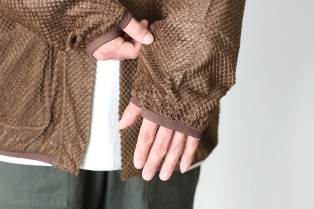 37_000000022908.jpg?1767774082