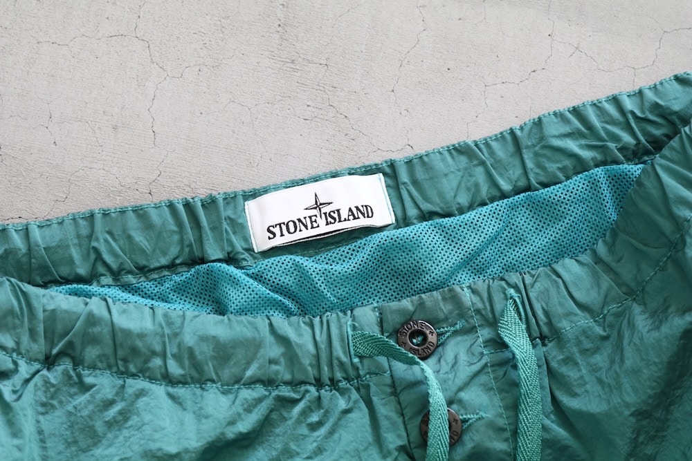 STONE ISLAND(ストーンアイランド ) 