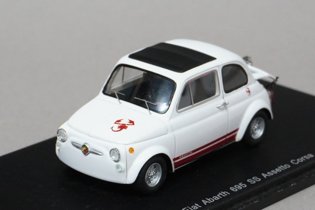 1/43 スパーク S1308 フィアット アバルト 695 SS アセット コルサ