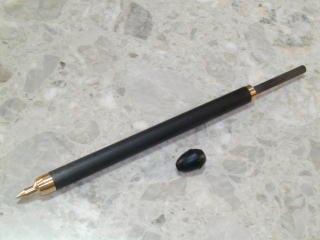 ベンダー チェロ用エンドピンソケット&カーボンエンドピン10mm fit=scale-down,w=1200