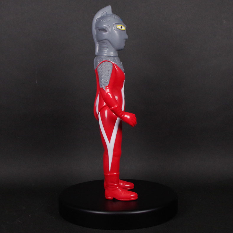 ブルマァク BULLMARK/ソフビ Sウルトラセブン/レギュラータイプ｜墓場