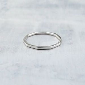 40C0032SVR8 SV925製ビーズリング 幅1.7mm,約15-16号 1ヶ - 卸シルバー