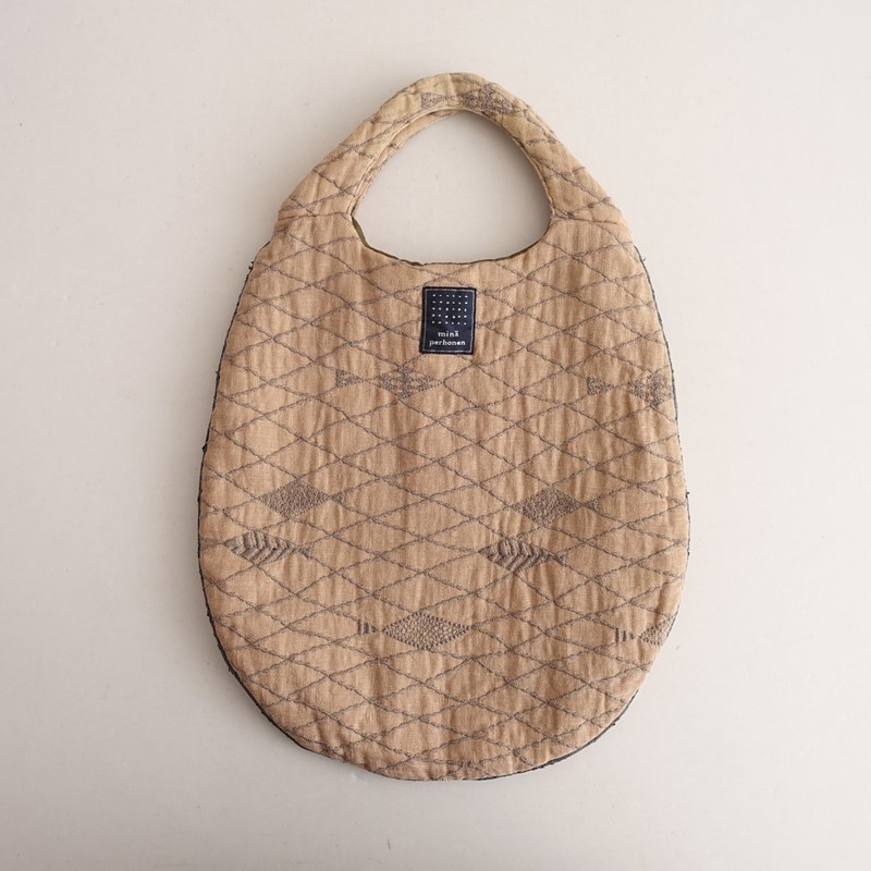 ミナペルホネン mina perhonen napエッグバッグ (ba7-2411-134)【13L42