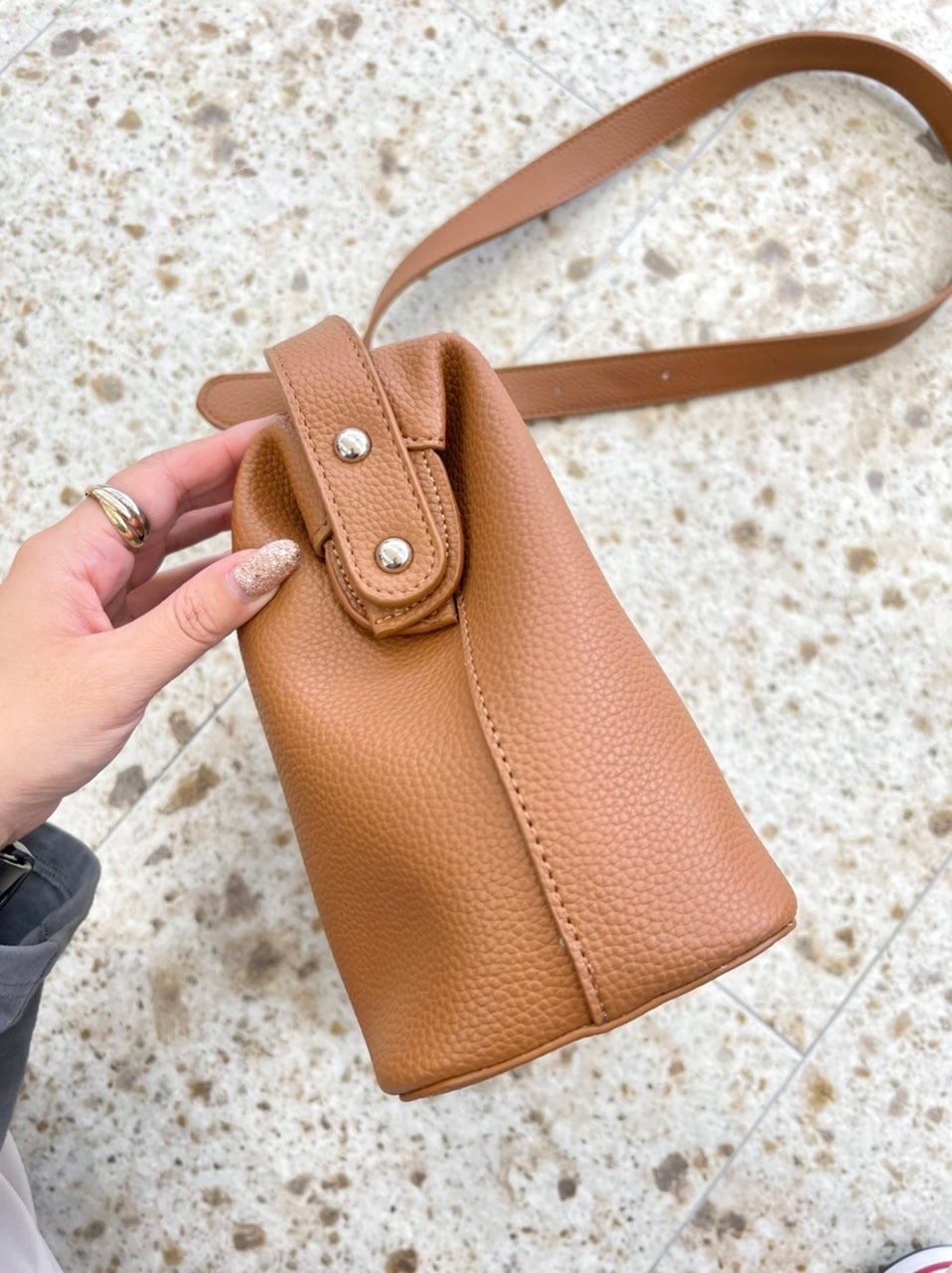 official限定】スクエアショルダーバッグ #2カラー | バッグ/財布