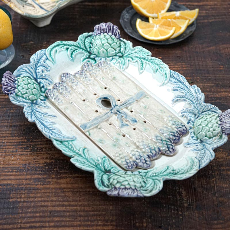 アンティークバルボティーヌのアスパラとアーティチョークのプレート