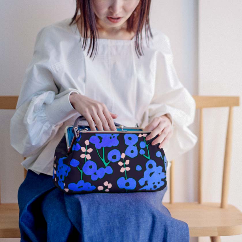 横長がま口バッグ はなさかり｜亥之吉 by 京美染色株式会社