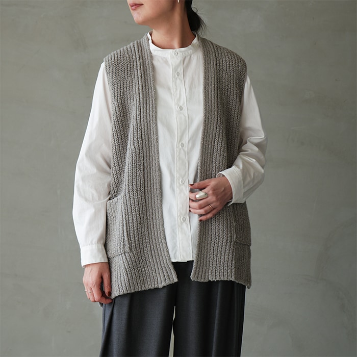 □(e253k054) / evam eva (エヴァムエヴァ) / wool alpaka aze vest