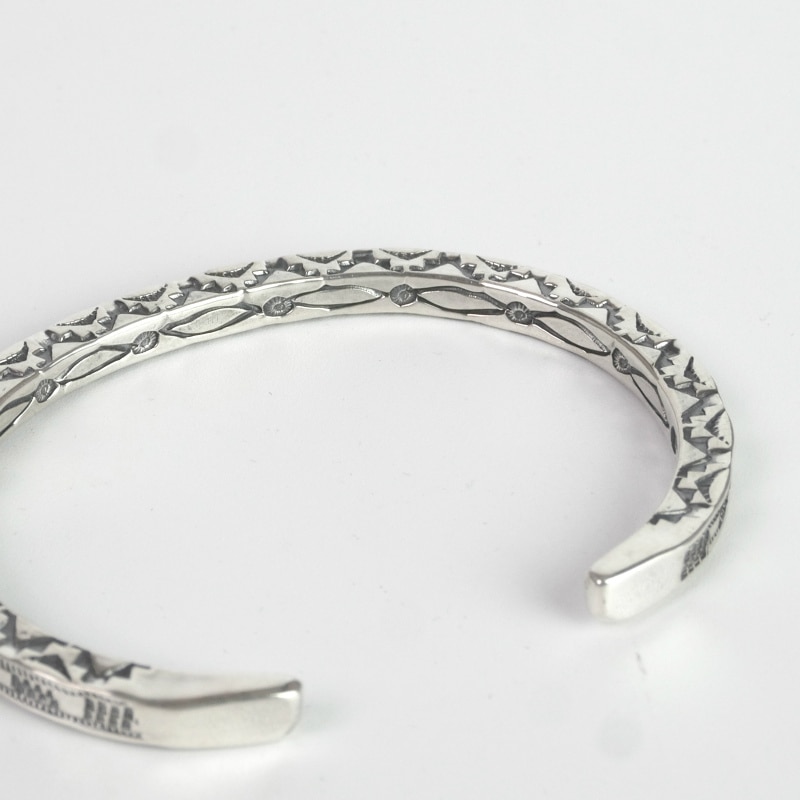 135mm ジェネバラモーン スクエア 4面スタンプバングル｜マライカ公式通販