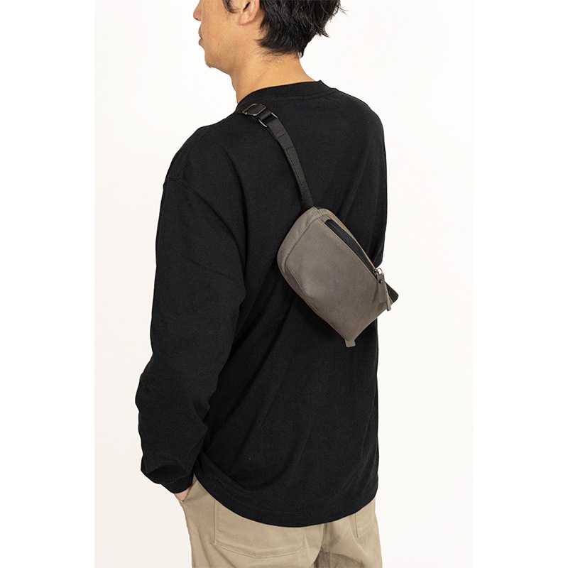 ボディバッグ ミニショルダーポーチ ARTHUR GRAY グレー｜【公式