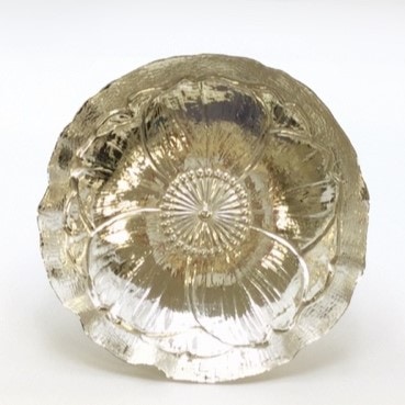 渡部広次作 純銀製盃 「桜盃 大(高台付き)」 | 宮本商行オンライン