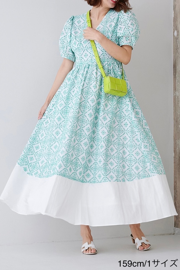 グリーンコットンレース刺繍ワンピース | DRESS | OBLI