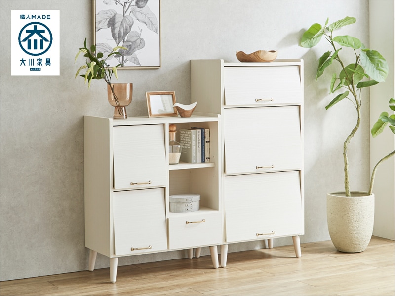 北欧スタイルの脚付き国産キャビネット 収納棚 キャビネット 国産 日本