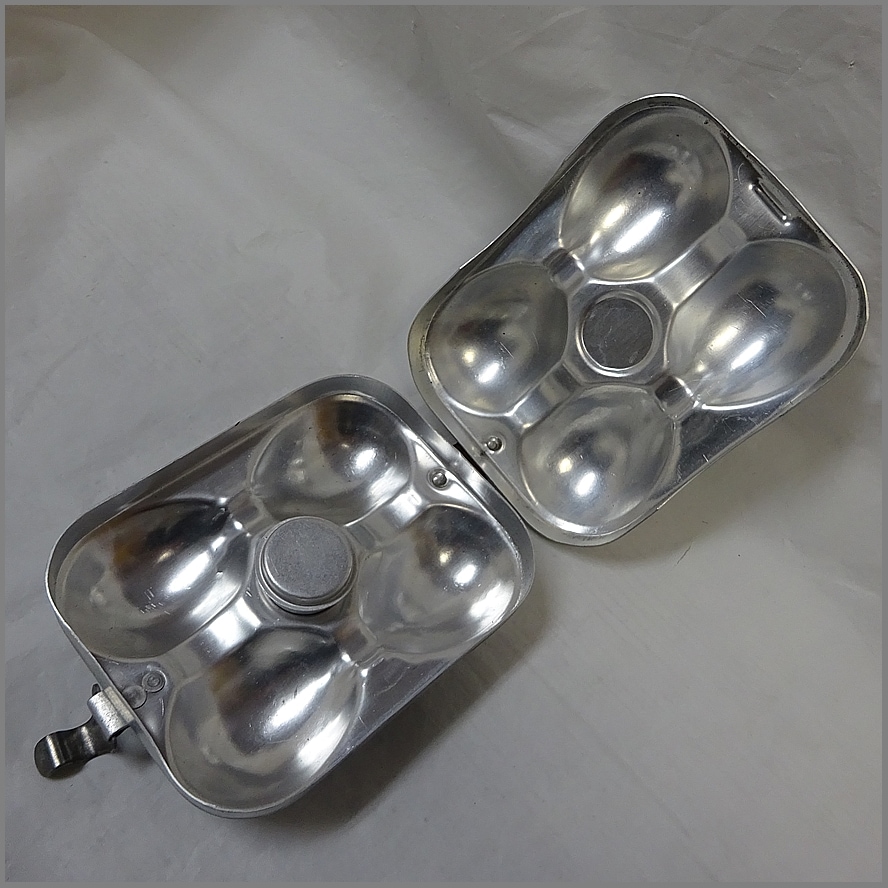 ② アンティーク レア HOPE社 Egg Box エッグボックス エッグケース 1940年代 ドイツ製<BR>アルミ エッグケース<BR>Vintage Egg Carry<BR
