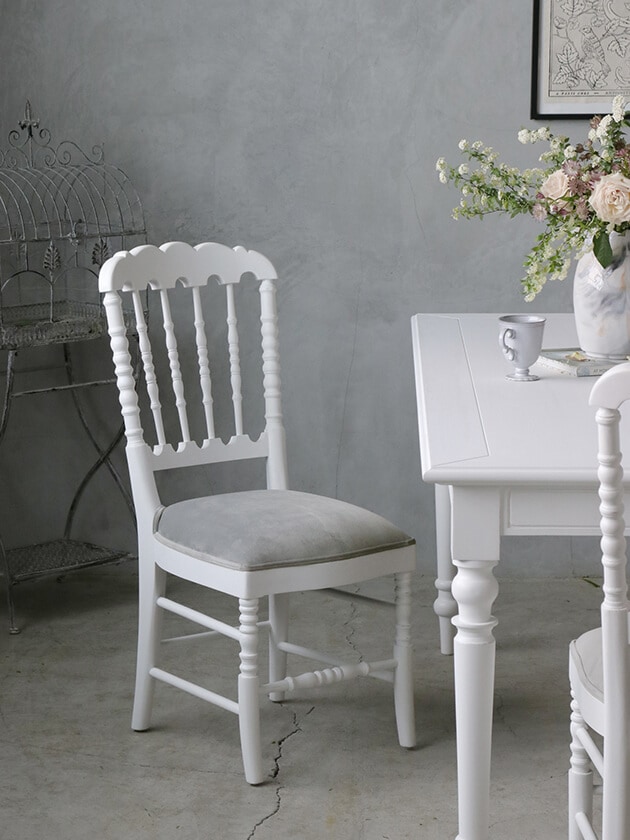 SophieダイニングチェアNapoleonホワイト&ライトグレー おしゃれな家具