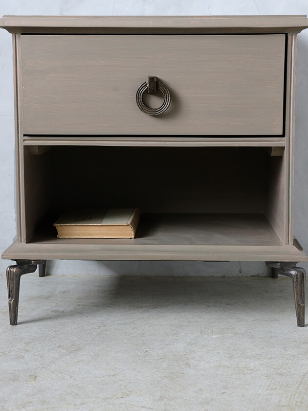 BLANC D'IVOIREサイドテーブルGABRIELLEグレージュ