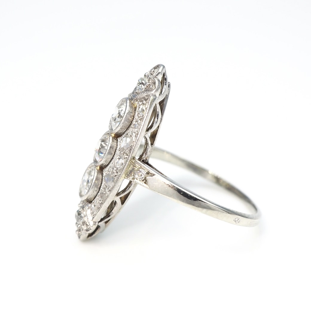 アンティークジュエリー アンティークリング ダイヤモンド プラチナ