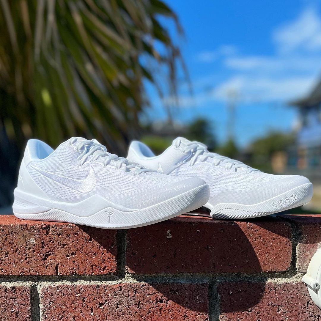 NIKE KOBE VIII PROTRO HALO ナイキ コービー 8 プロトロ ヘイロー