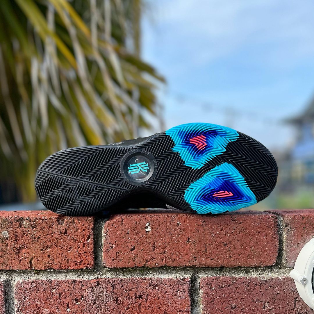 NIKE KYRIE S1 HYBRID 'WHAT THE' ナイキ カイリー アービング