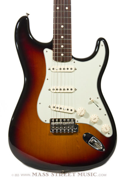 Fender Classic Series '60s Strat | Mass Street Music