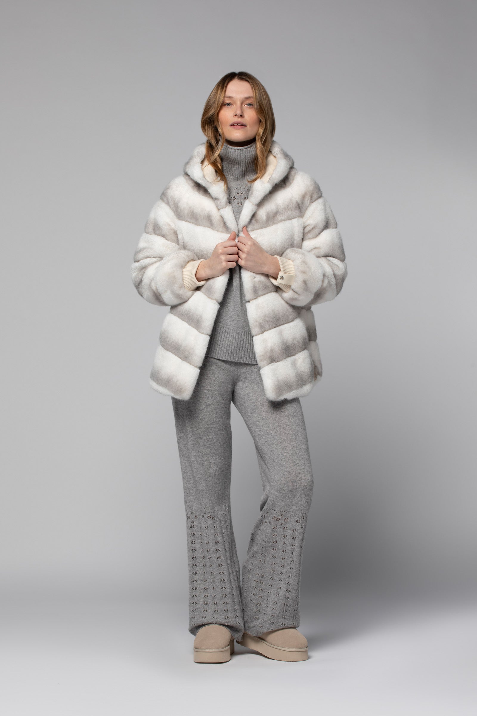 Mimi white faux fur coat | Women's luxury fashion – Maxemoi