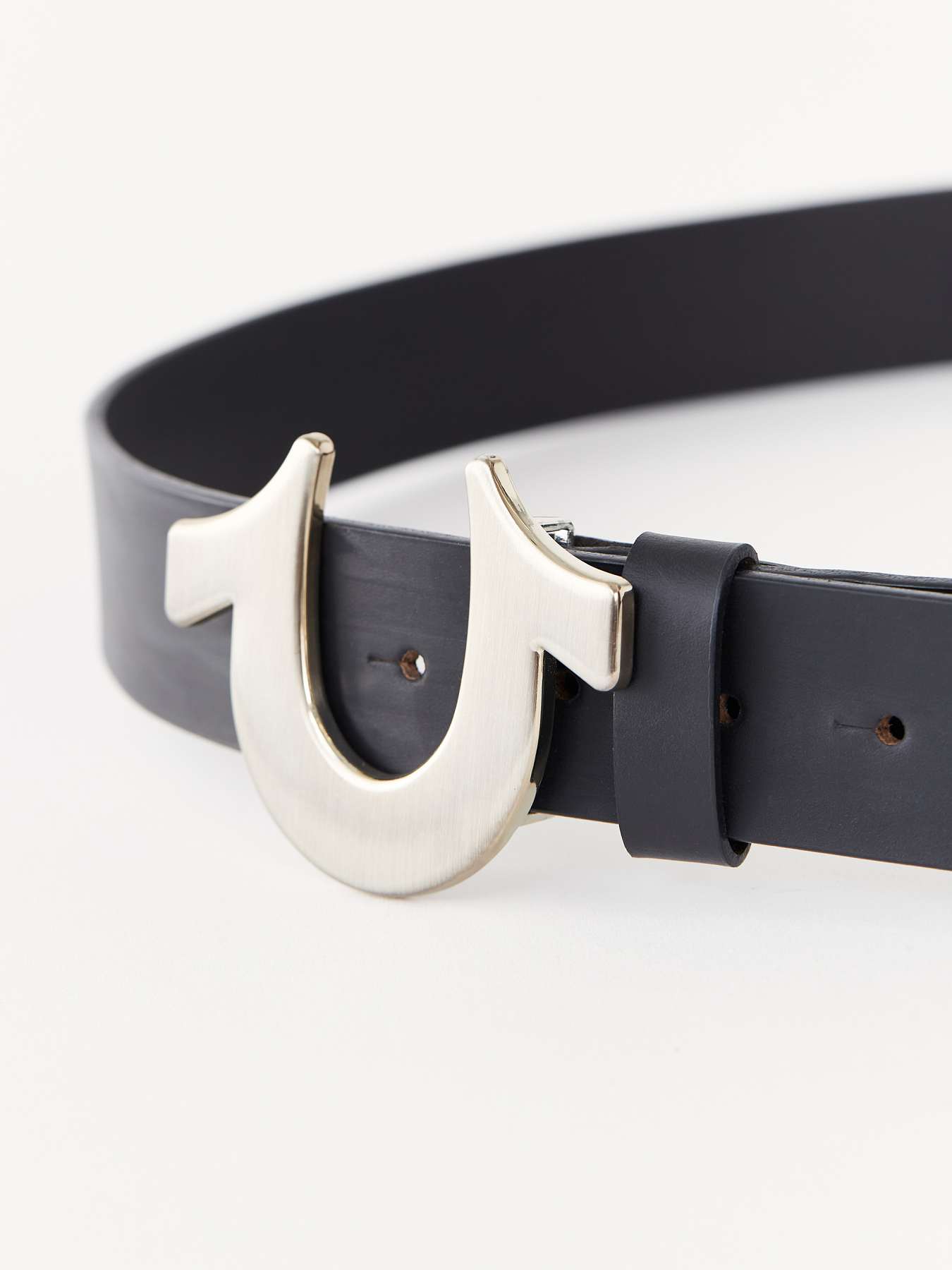 HORSESHOE BUCKLE BELT
