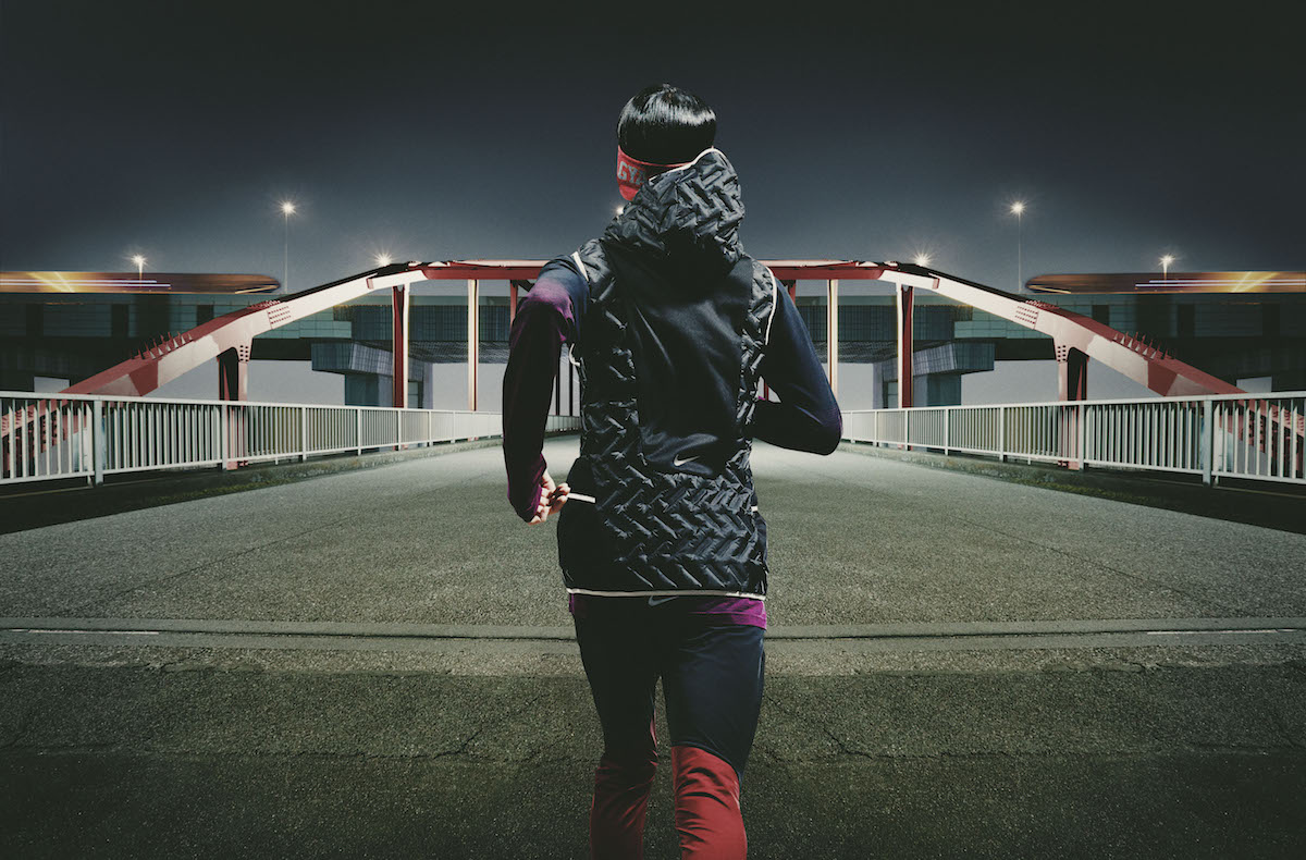 ナイキラボ」と「アンダーカバー」によるコラボ、「ギャクソウ」の