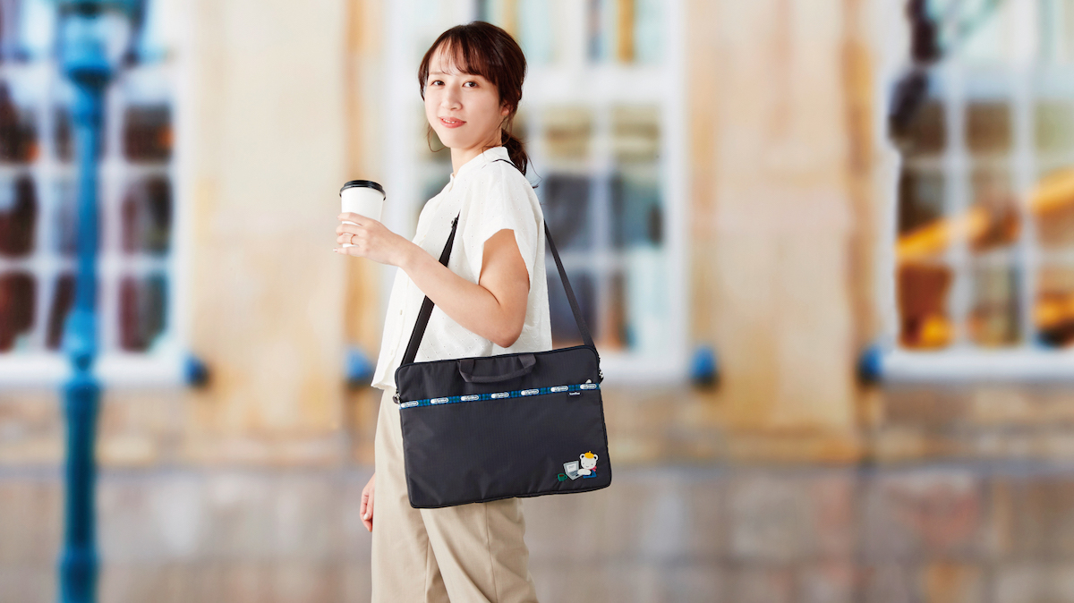 レスポートサック」と 「ファミリア」がコラボ クマちゃん柄のバッグ