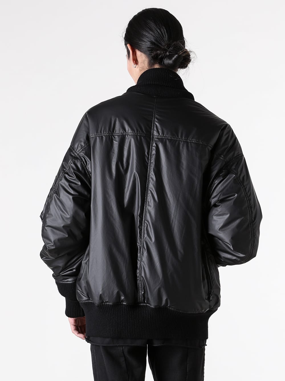 The Viridi-anne ボンバージャケット ブラックカラースタイル -FASCINATE