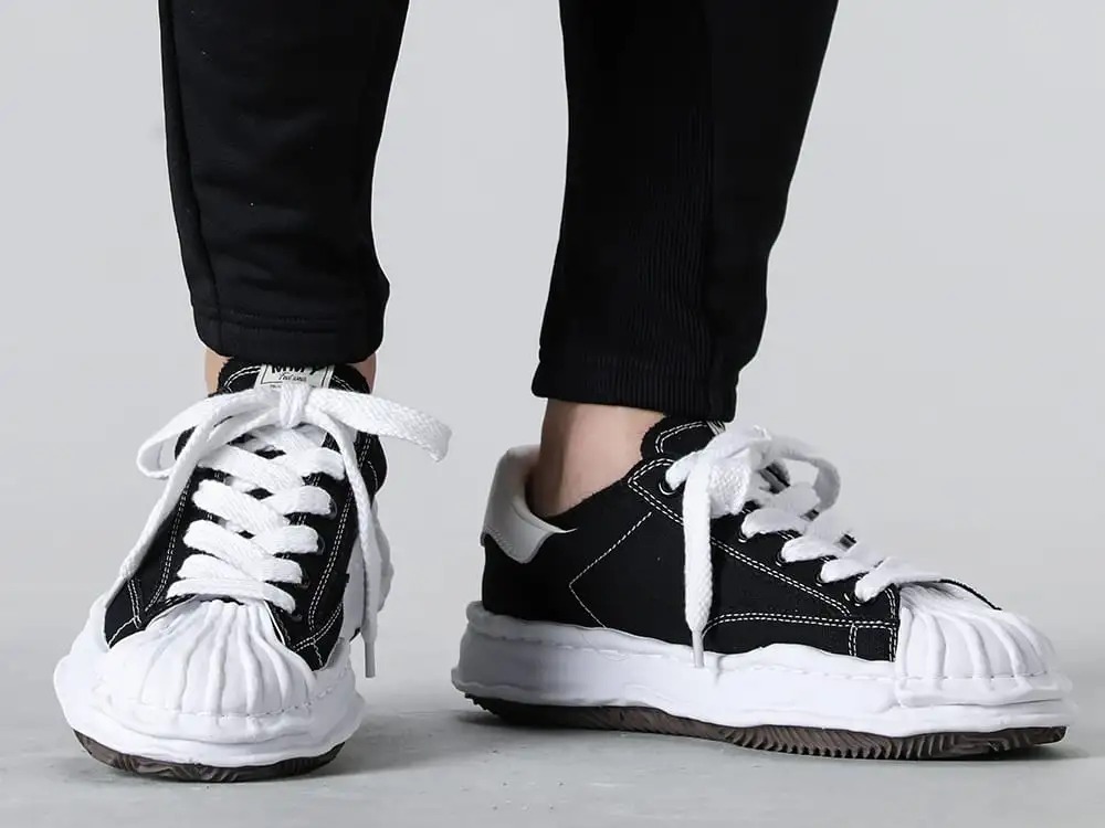 Maison MIHARA YASUHIRO オリジナルソールスニーカーのサイズガイドと